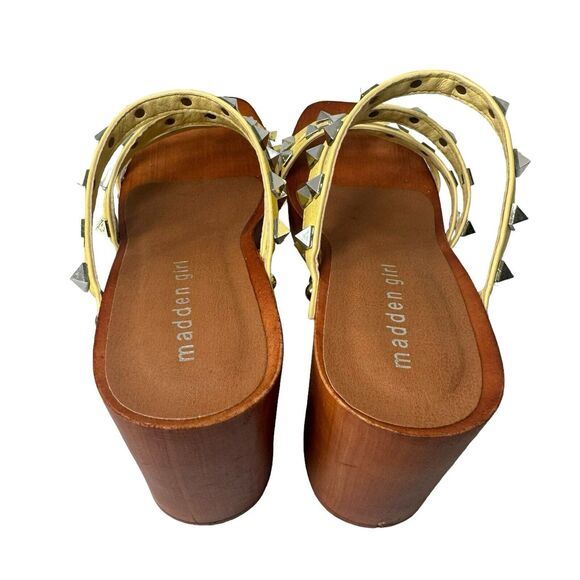 Steve Madden Girl Sandals Woman's Size 7 Spike Yellow Studded Block Heel Shoes - Picture 12 of 14